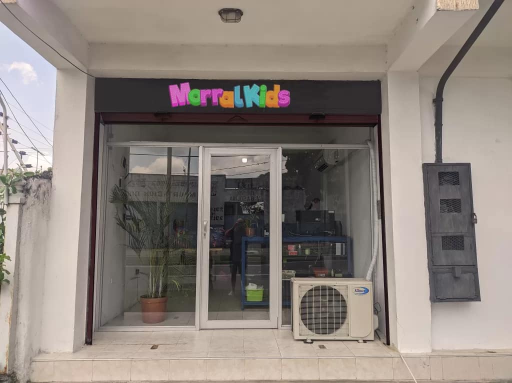Fachada de la empresa morralkids.com san felipe yaracuy, Venezuela