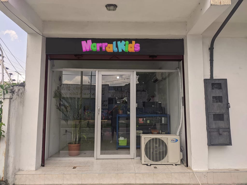 Fachada de la empresa morralkids.com san felipe yaracuy, Venezuela